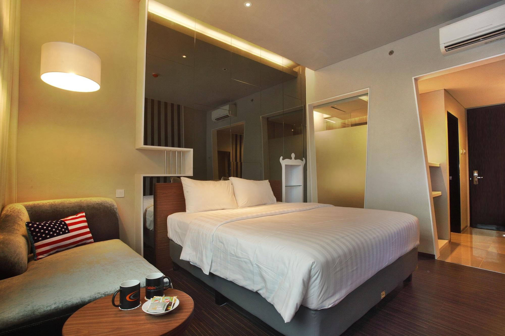 Cabin Hotel Jakarta Exteriör bild