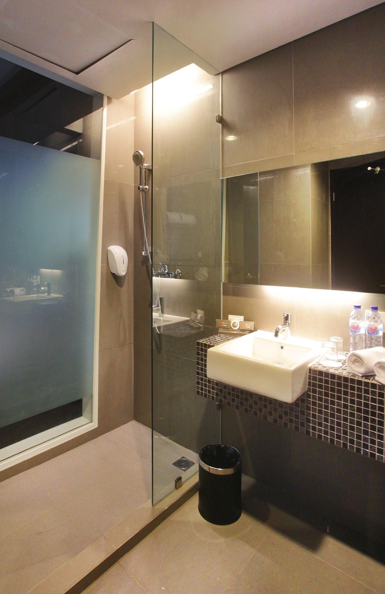 Cabin Hotel Jakarta Exteriör bild